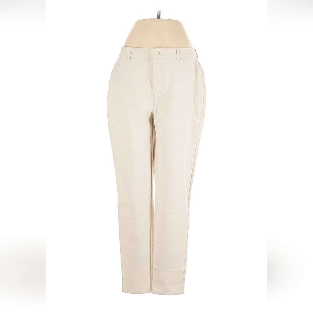 Chico's Cream Straight Leg Pants Tailored Minimalist Design